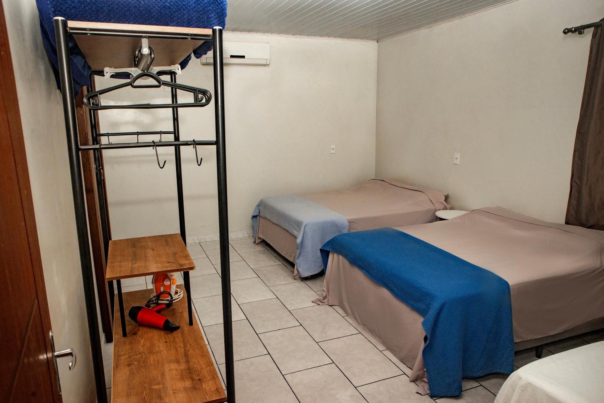 SUA CASA DE FÉRIAS 5 MINUTOS a pé do BETO CARRERO! Penha  Exterior foto